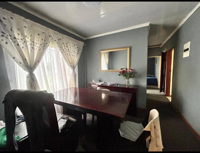 3 BEDROOM HOUSE FOR SALE IN BAKERTON